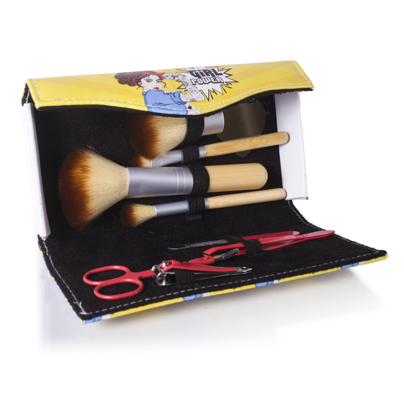 SET DE MANICURA Y BROCHAS DE MAQUILLAJE